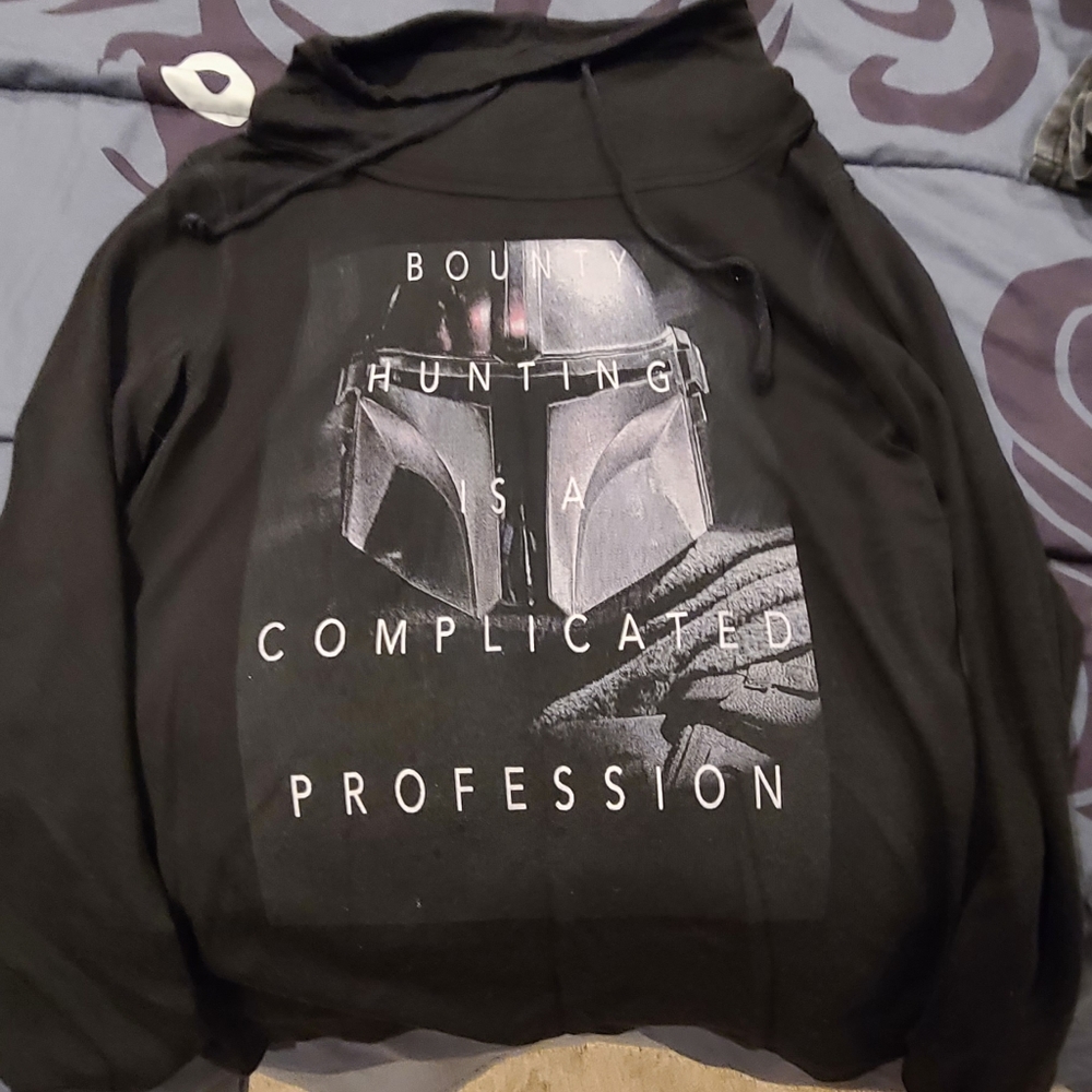 Mandalorian Long Sleeve Shirt S